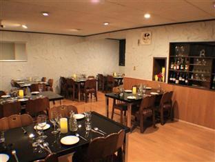Alpine Lodge Hakuba Bagian luar foto